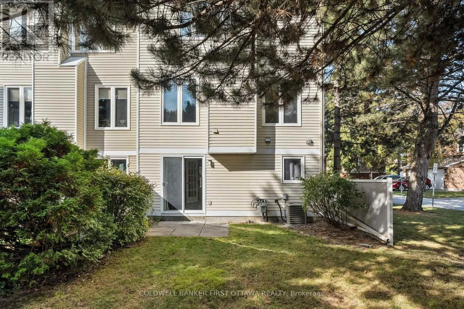16 WRENWOOD CRESCENT
