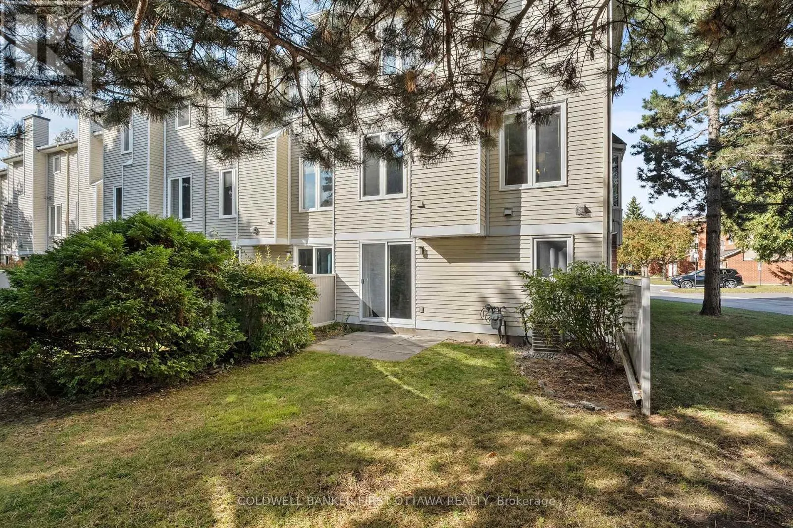 16 WRENWOOD CRESCENT