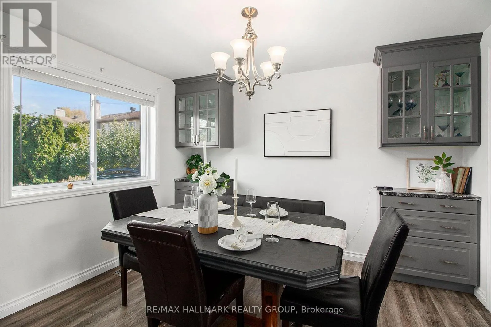 1118 CHATEAU CRESCENT