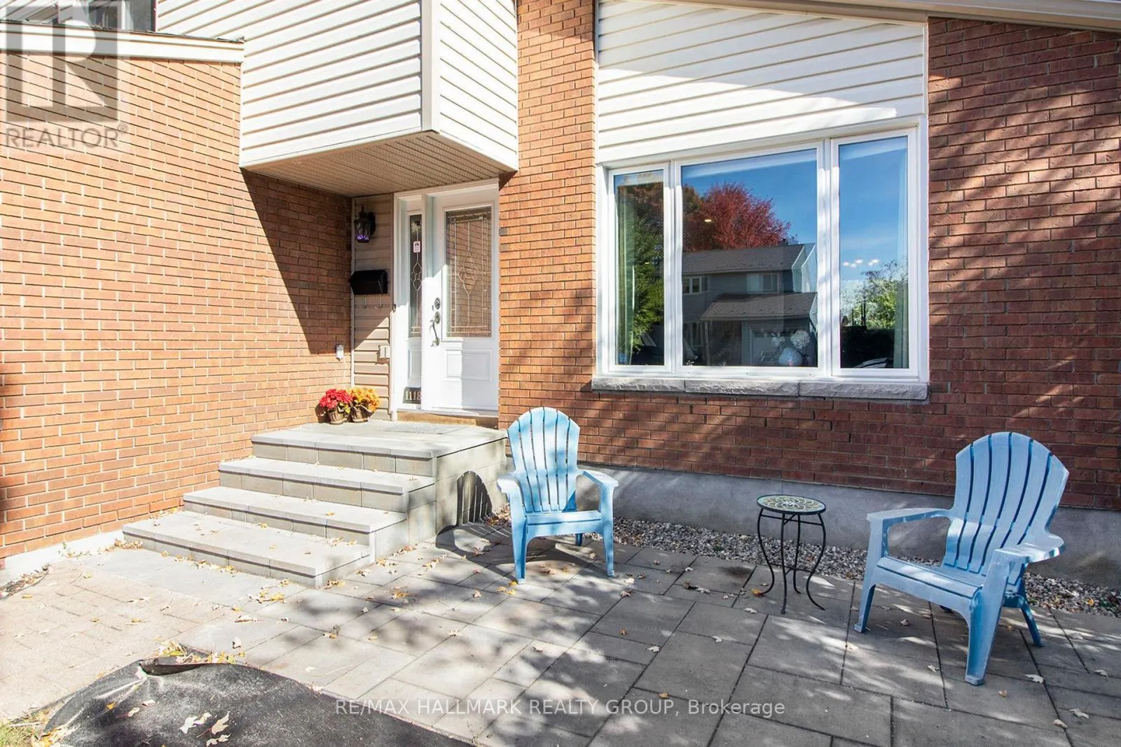 1118 CHATEAU CRESCENT