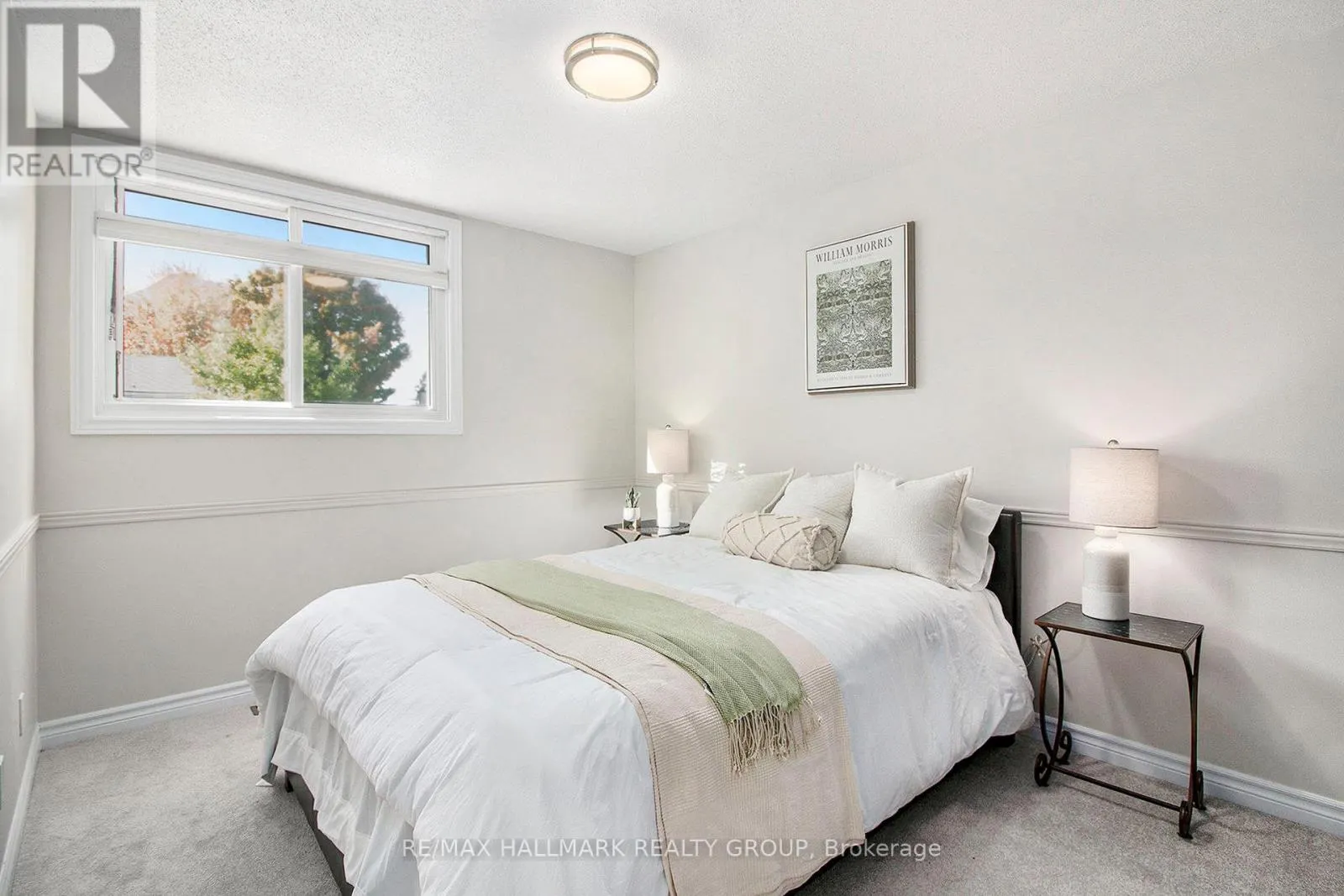 1118 CHATEAU CRESCENT