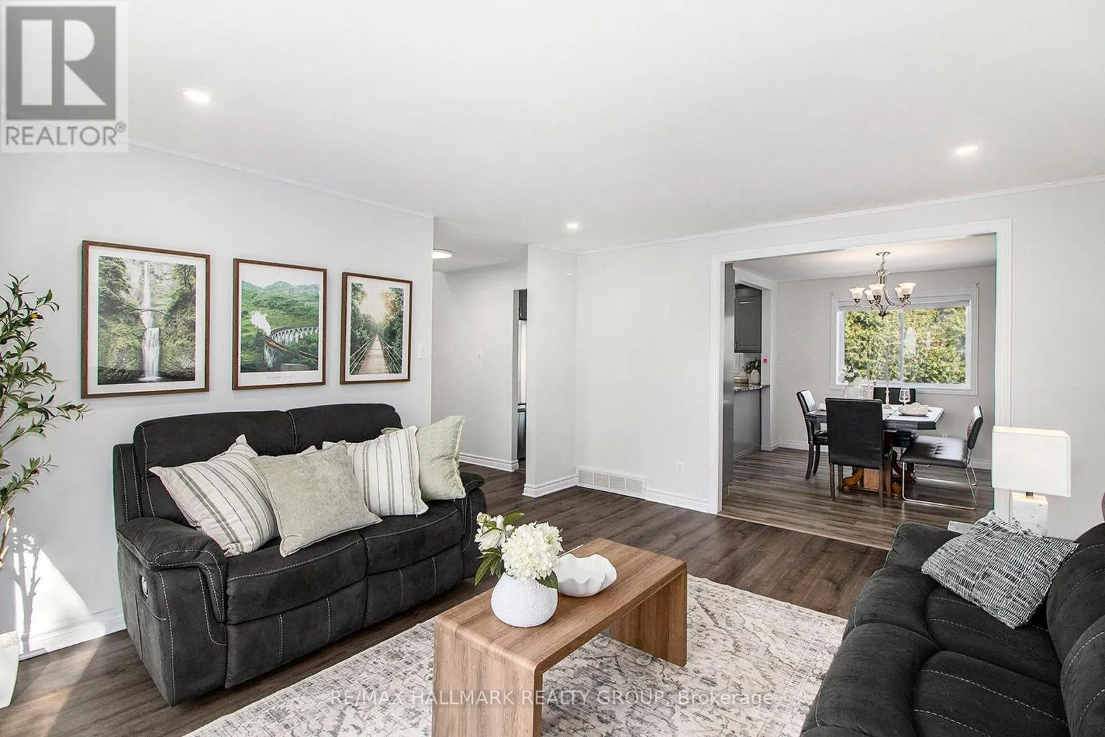 1118 CHATEAU CRESCENT