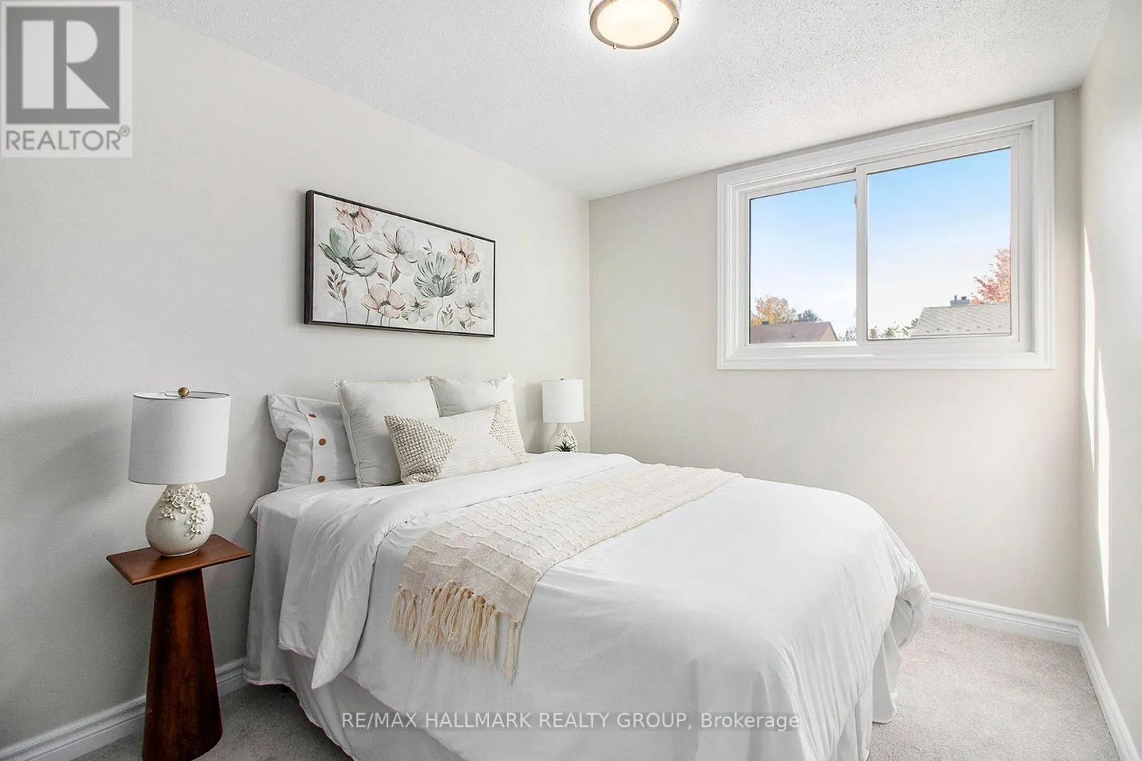 1118 CHATEAU CRESCENT