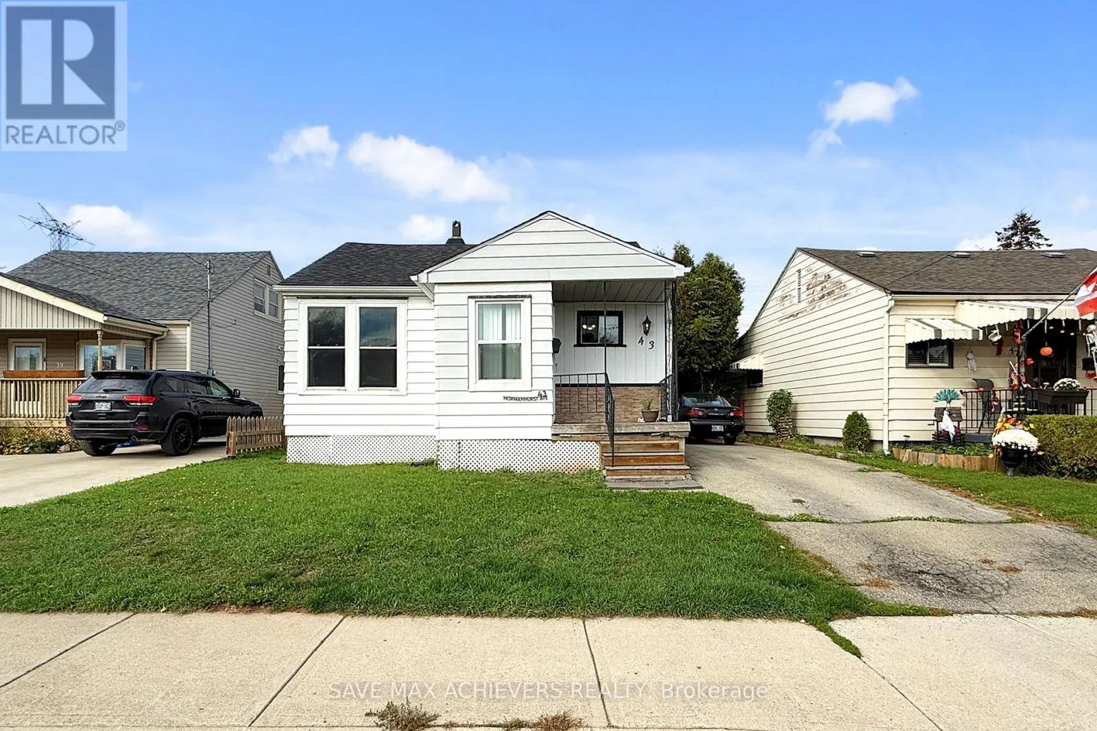 43 NORMANHURST AVENUE