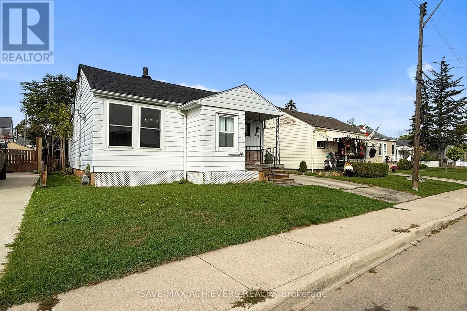 43 NORMANHURST AVENUE
