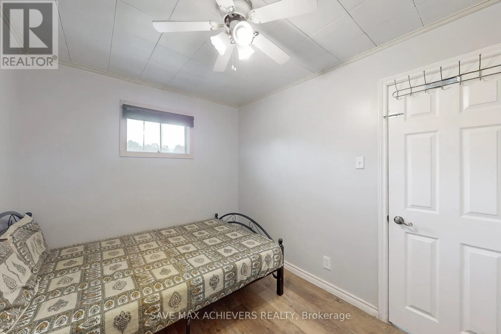 43 NORMANHURST AVENUE