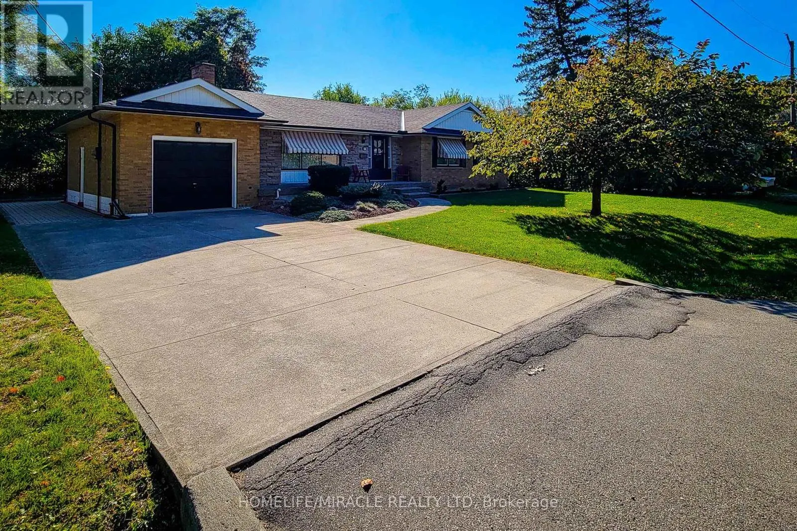 18 MANOR PLACE