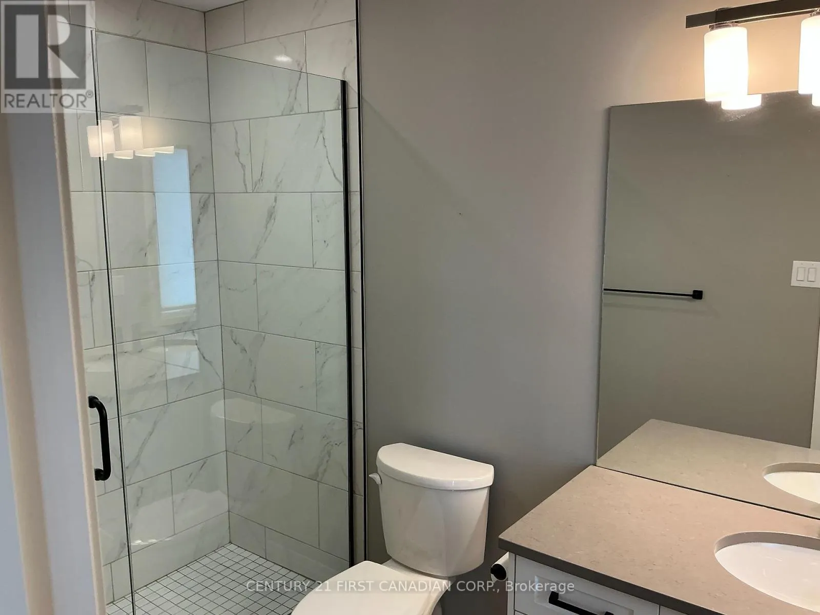 26 - 17 NICHOLSON STREET, #26