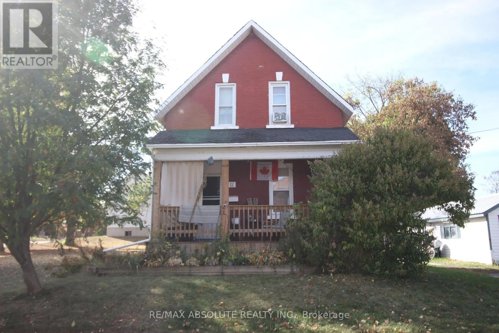 11 GOULD STREET