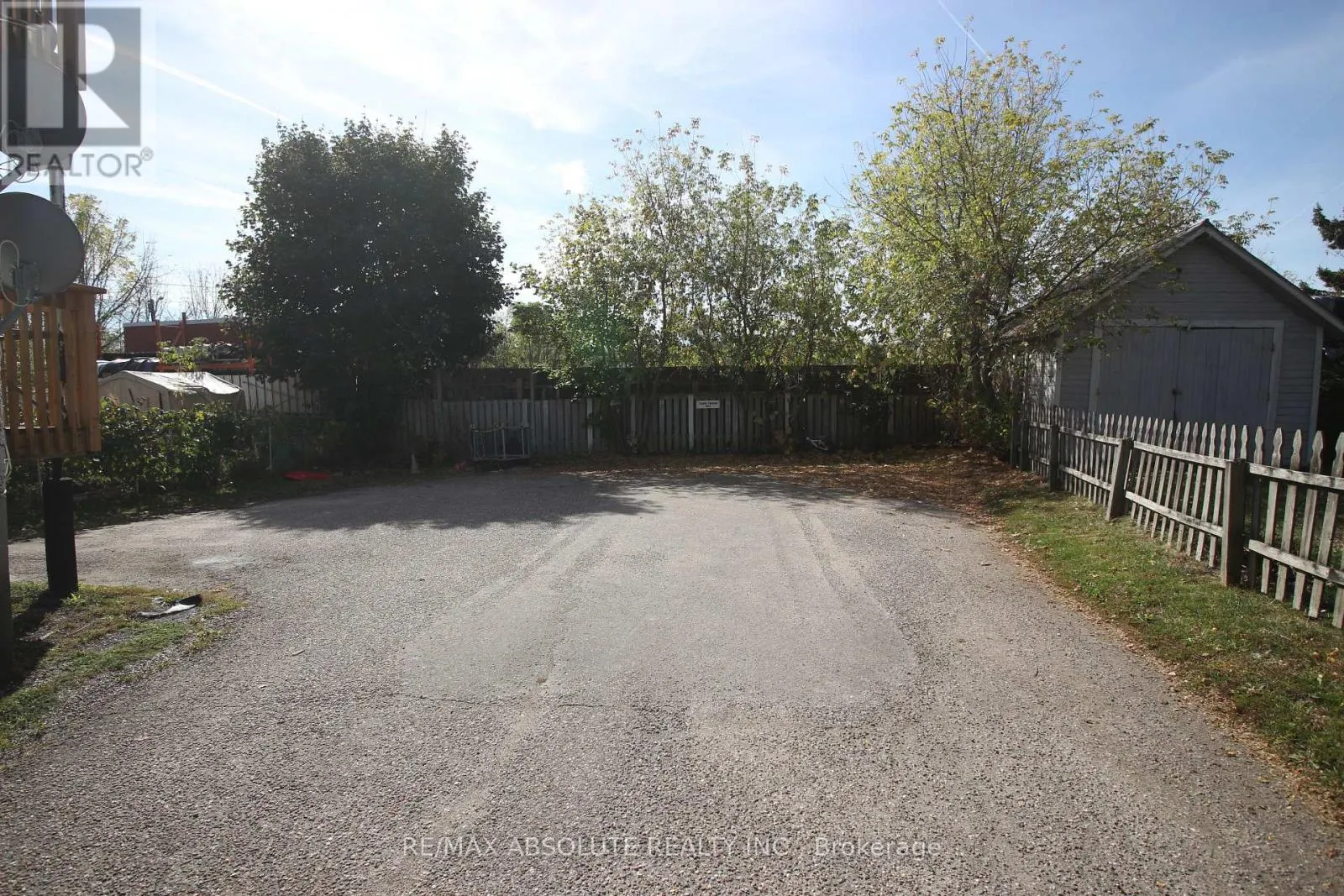 278 ELGIN STREET W