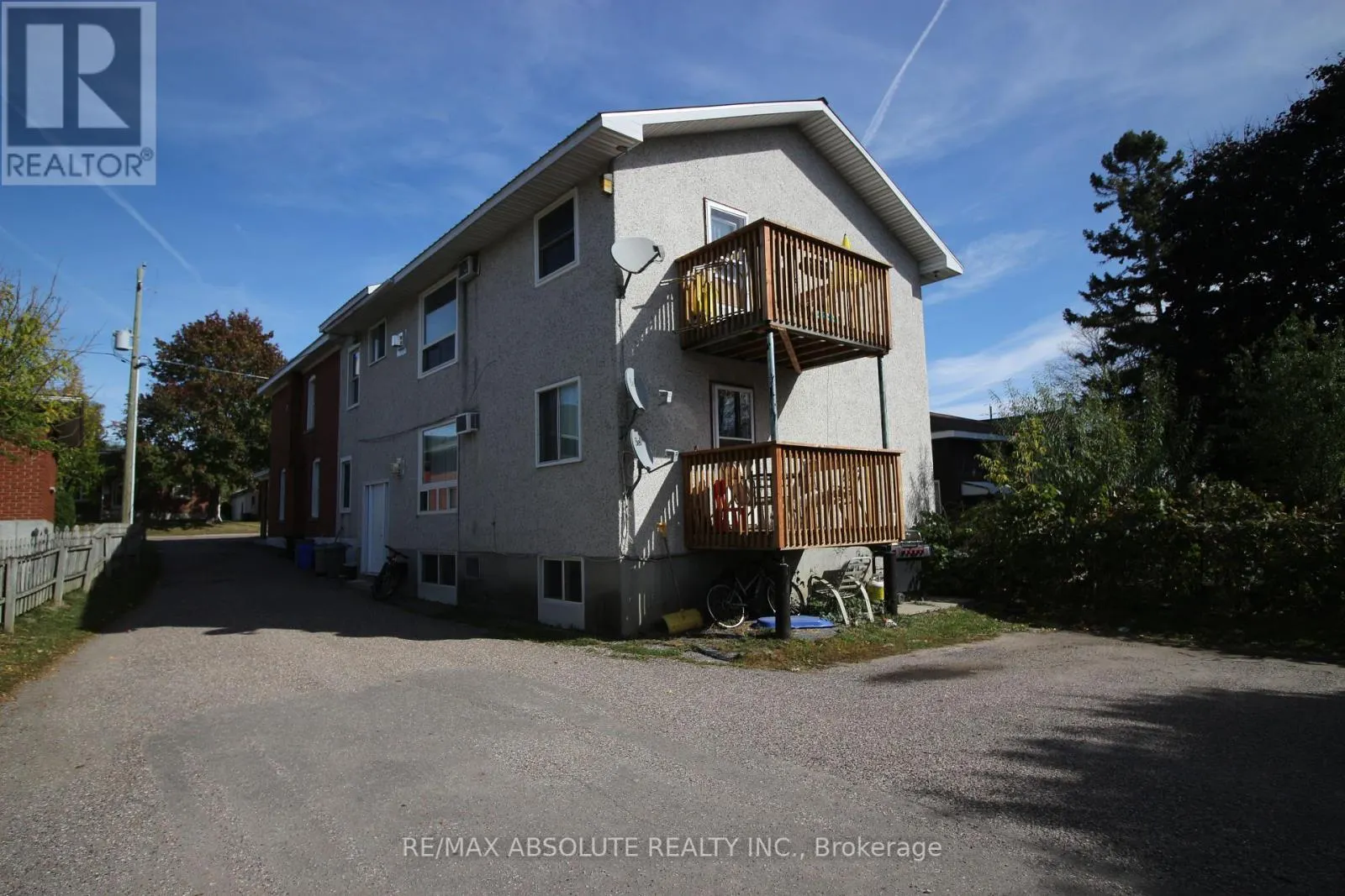 278 ELGIN STREET W