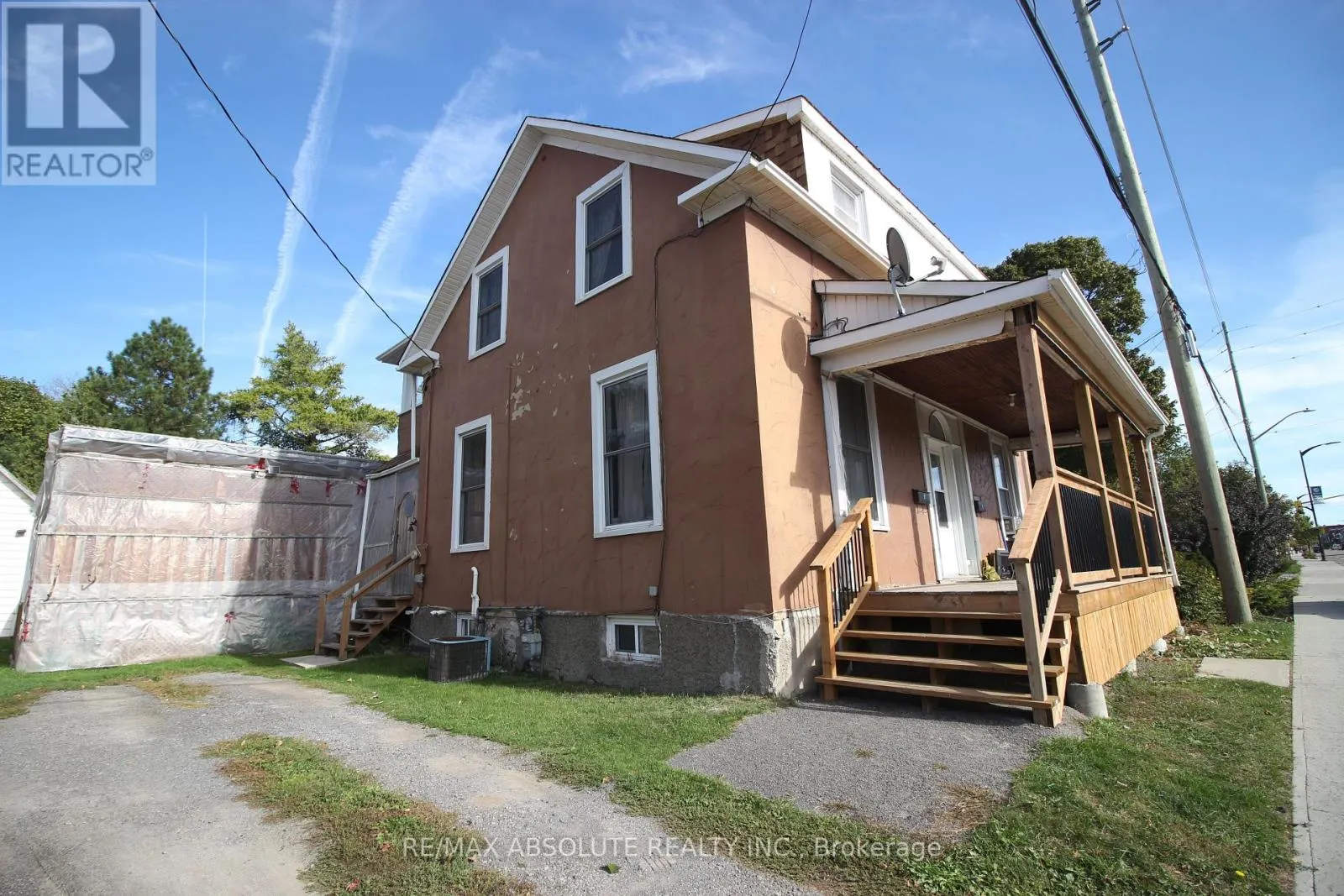 37 RAGLAN ST STREET N
