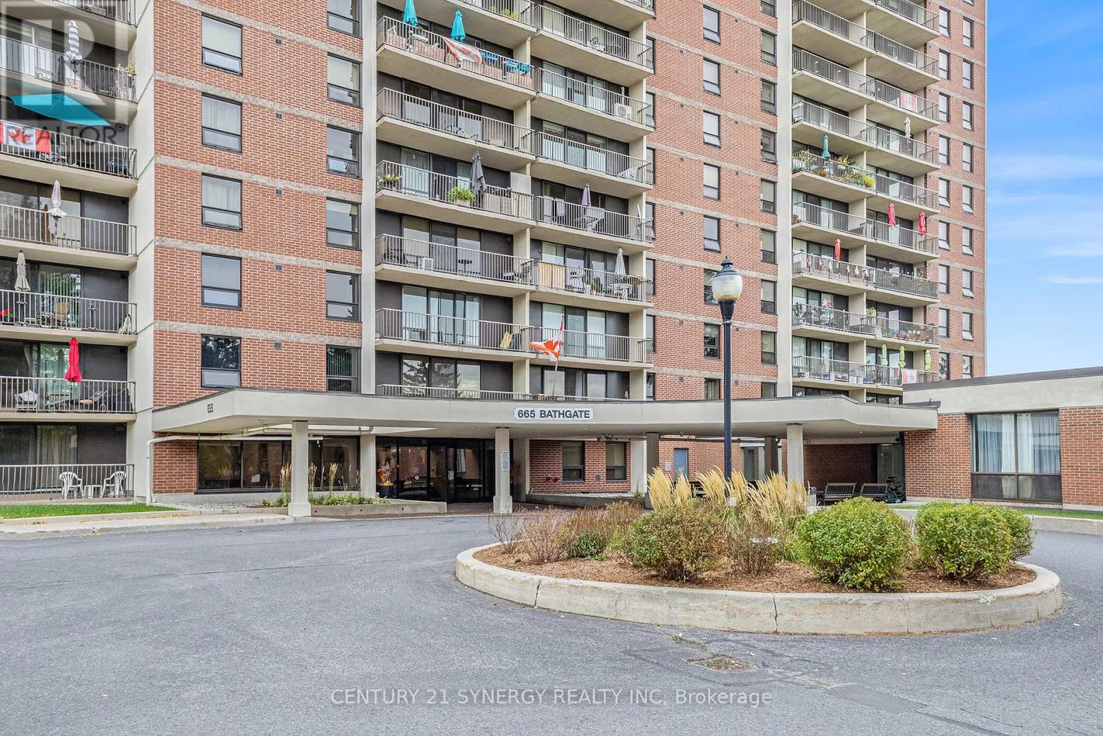 2113 - 665 BATHGATE DRIVE
