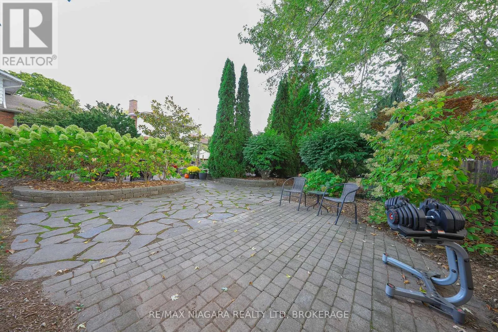 21 JESSICA DRIVE