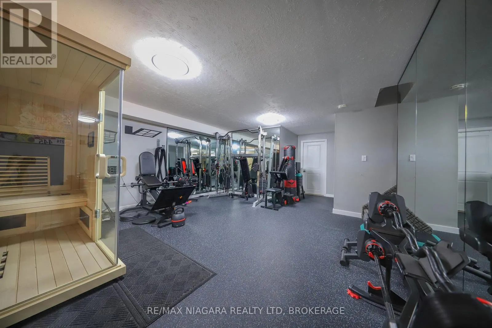 21 JESSICA DRIVE