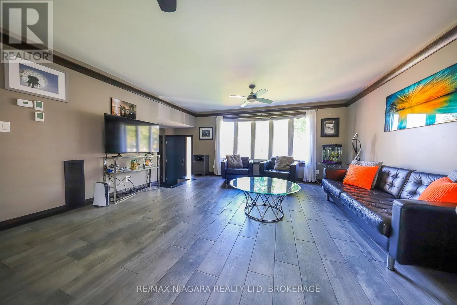 21 JESSICA DRIVE