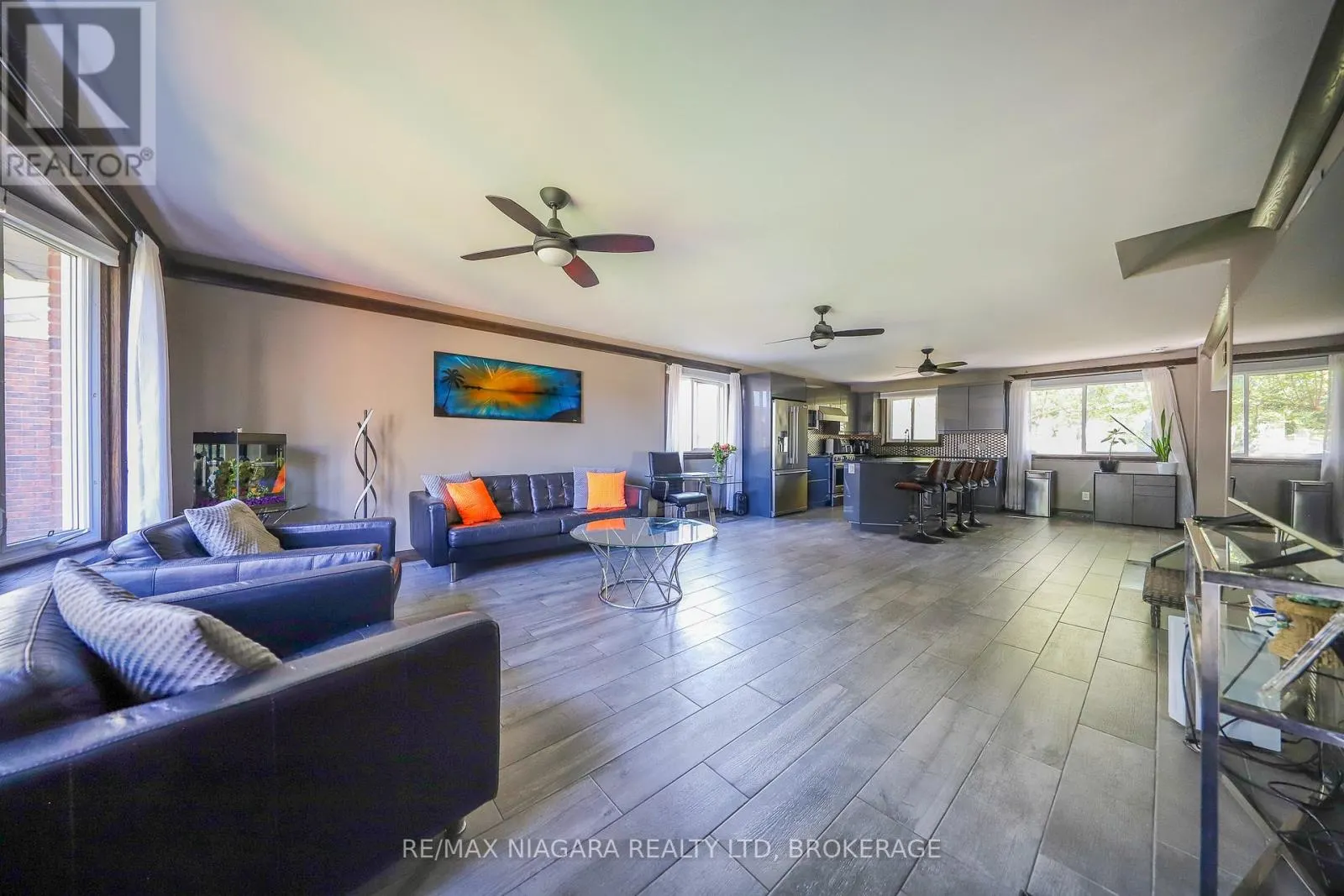 21 JESSICA DRIVE