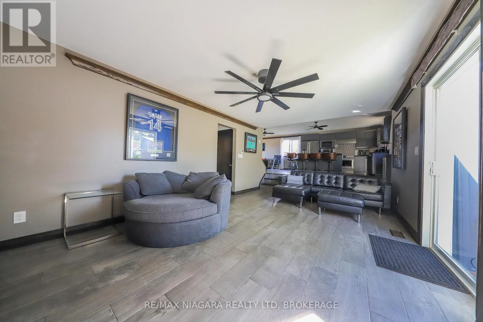21 JESSICA DRIVE