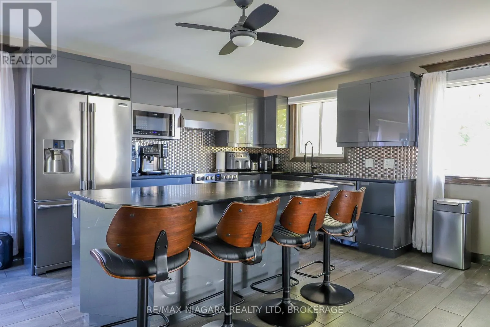 21 JESSICA DRIVE