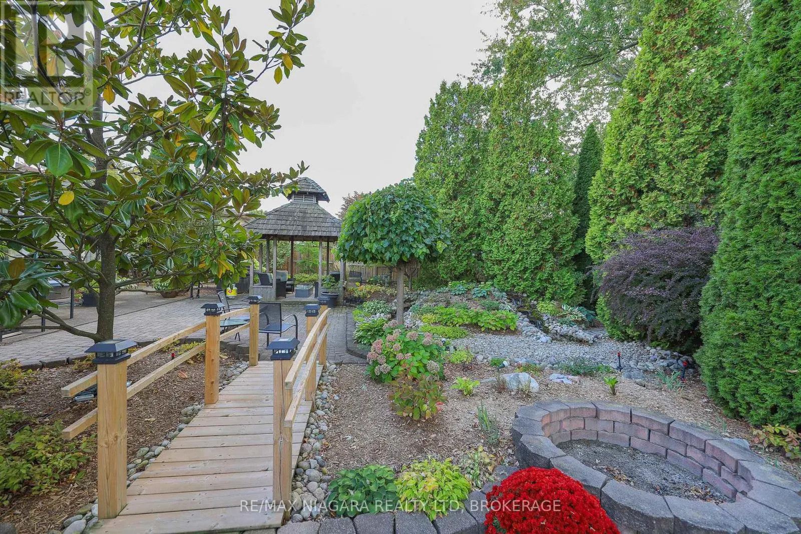 21 JESSICA DRIVE