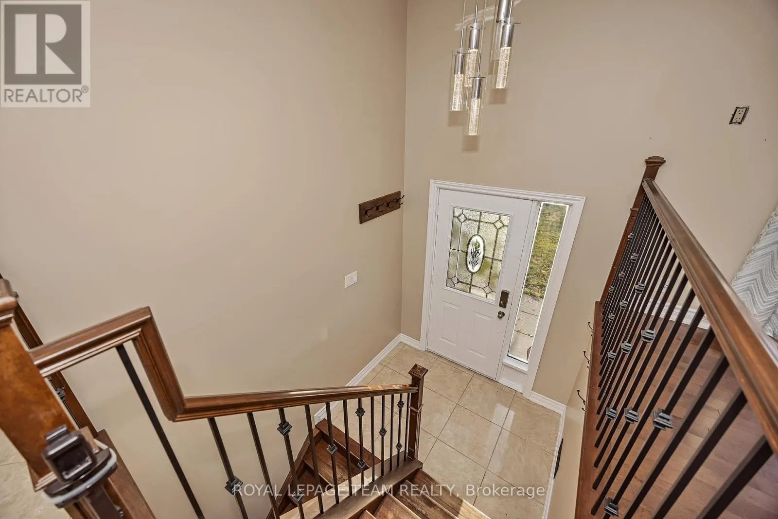1115 DES CERISIERS STREET
