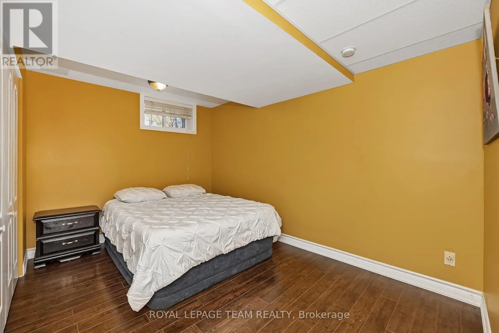 1115 DES CERISIERS STREET