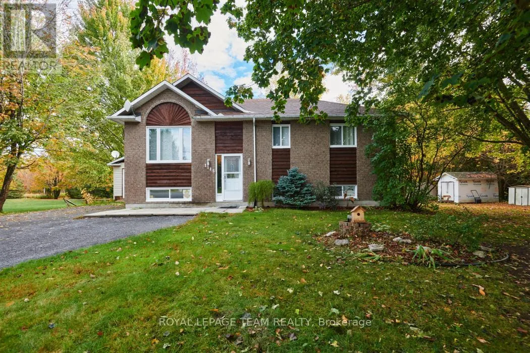 1115 DES CERISIERS STREET