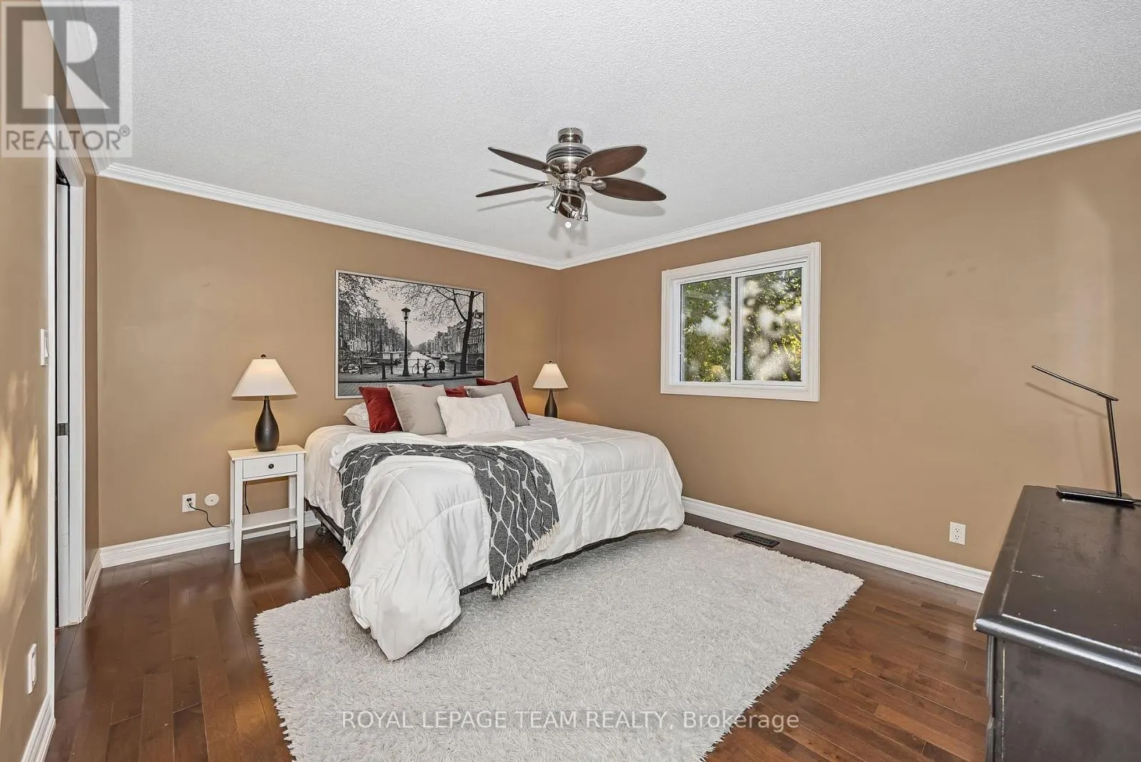 1115 DES CERISIERS STREET