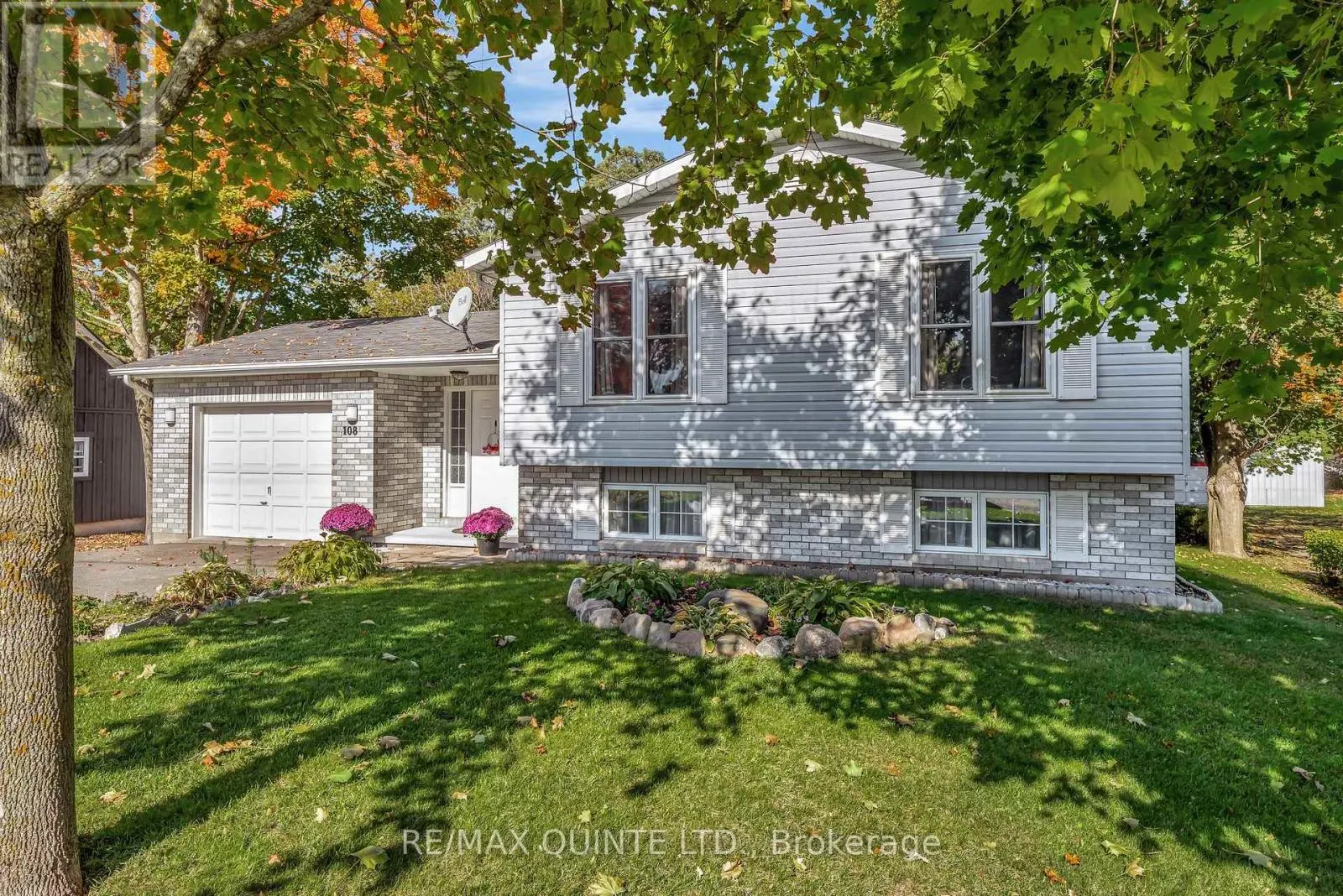 108 ELGIN STREET