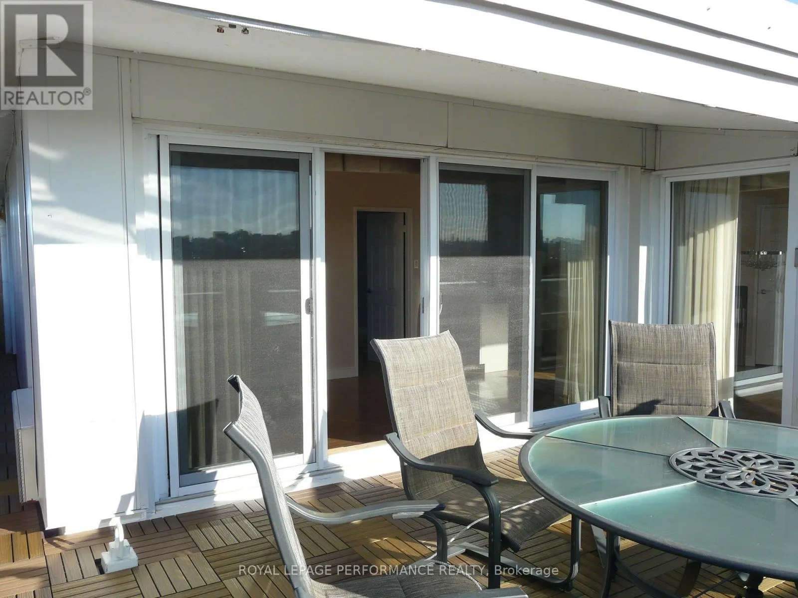 PENTHOUSE 2 - 158C MCARTHUR AVENUE