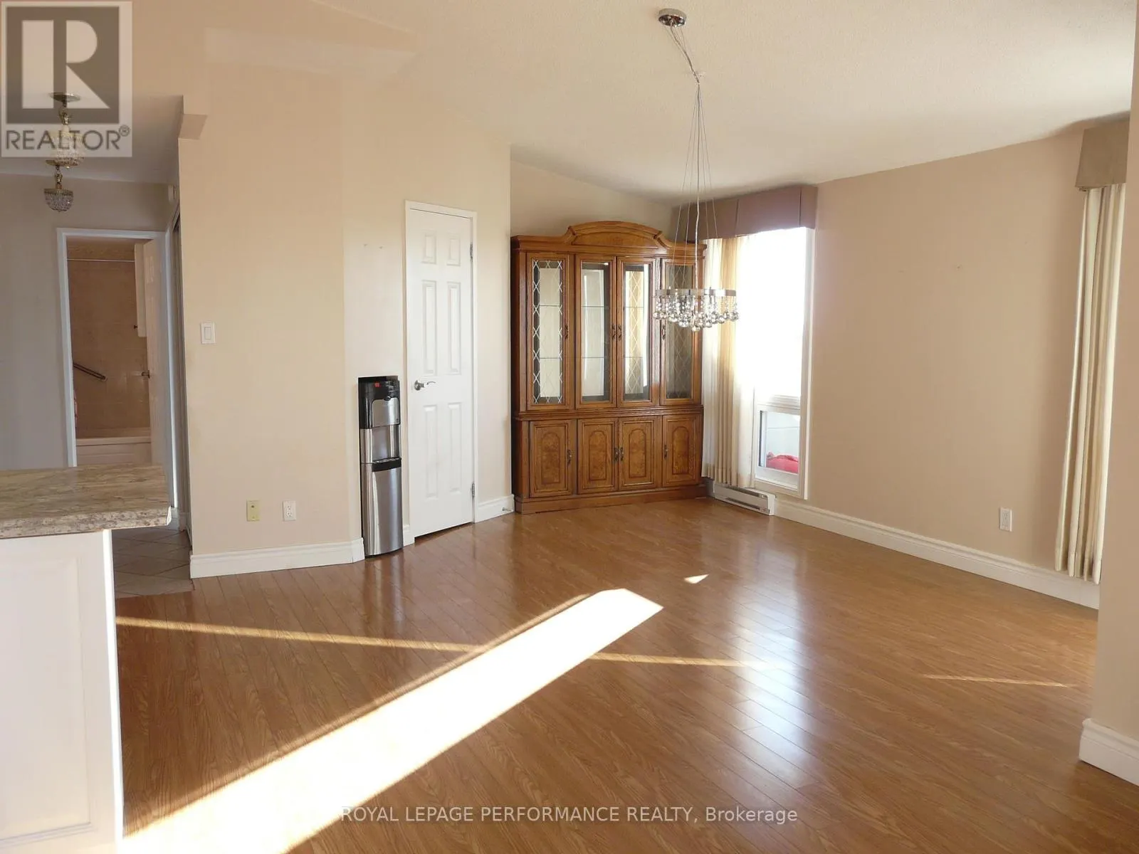 PENTHOUSE 2 - 158C MCARTHUR AVENUE