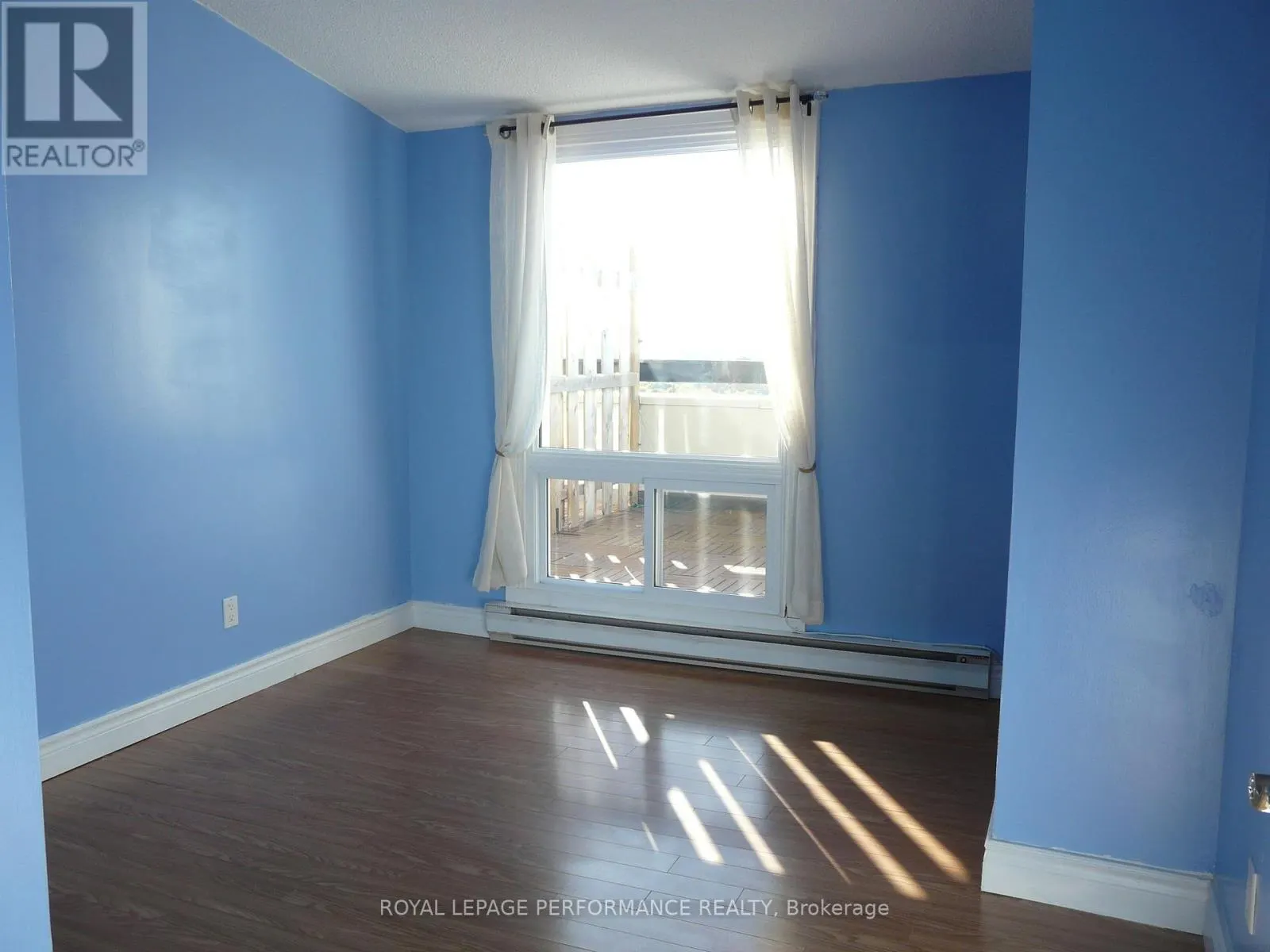 PENTHOUSE 2 - 158C MCARTHUR AVENUE