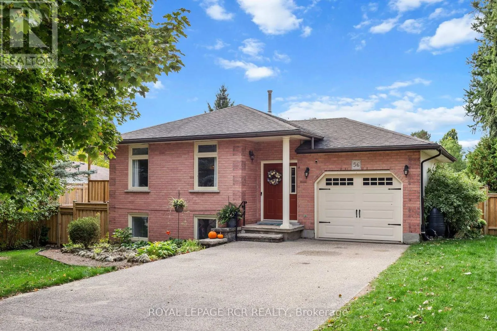 56 WILSON CRESCENT