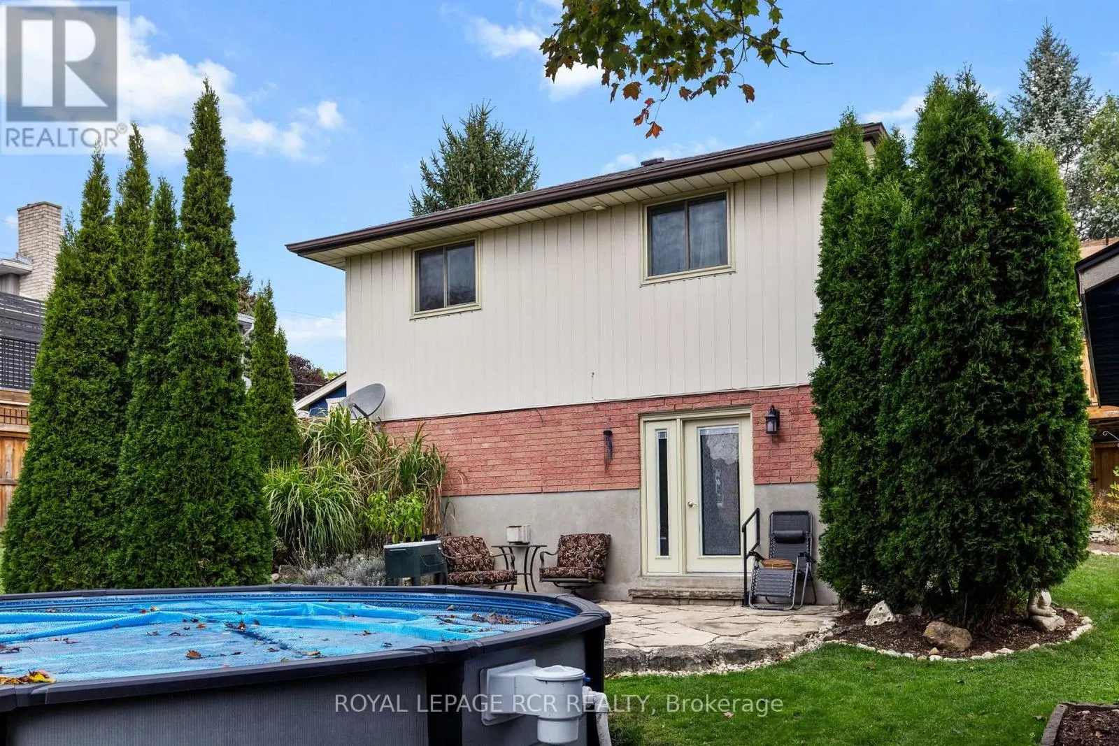 56 WILSON CRESCENT