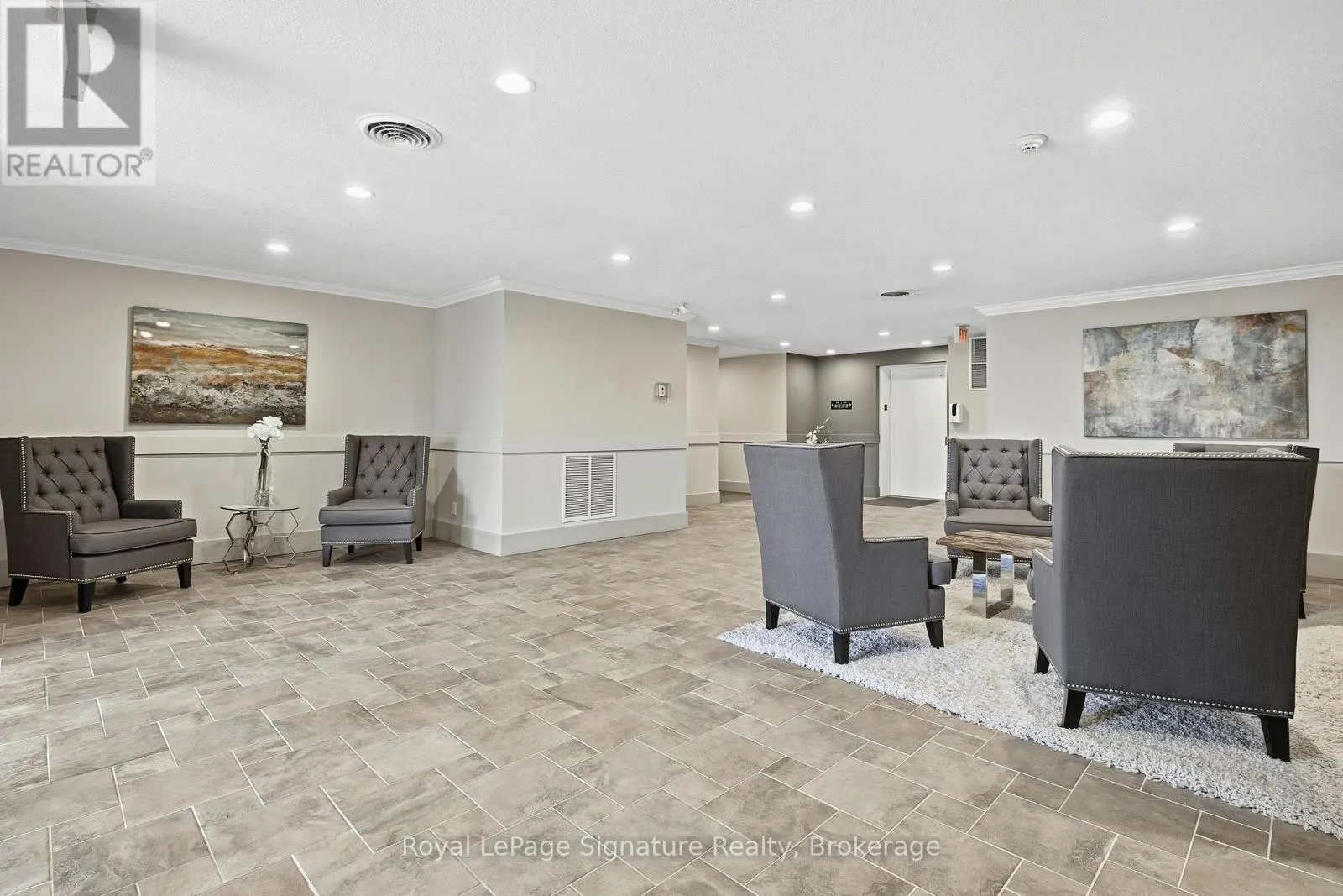 207 - 27 BEAVER STREET, #207