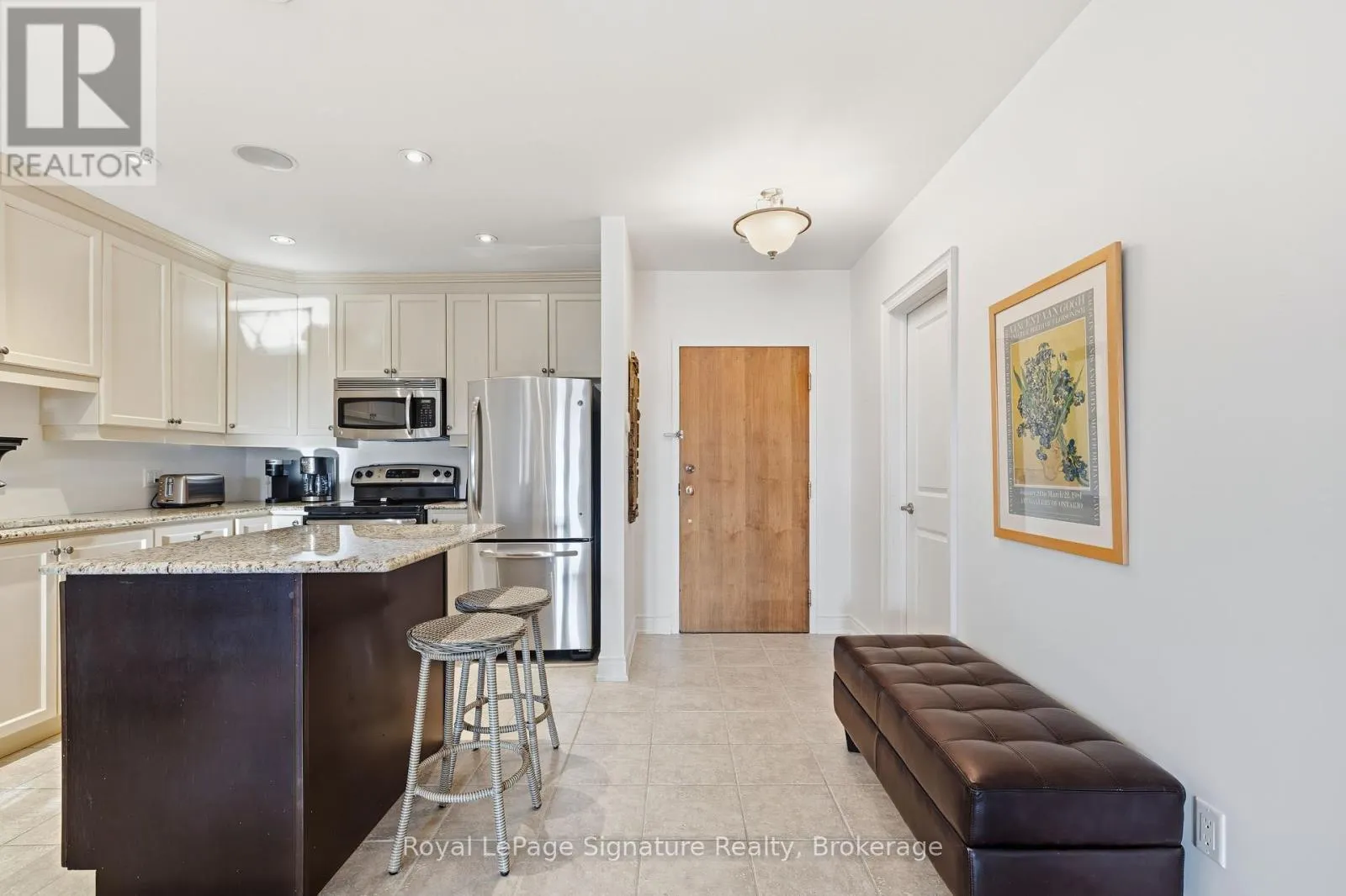 207 - 27 BEAVER STREET, #207