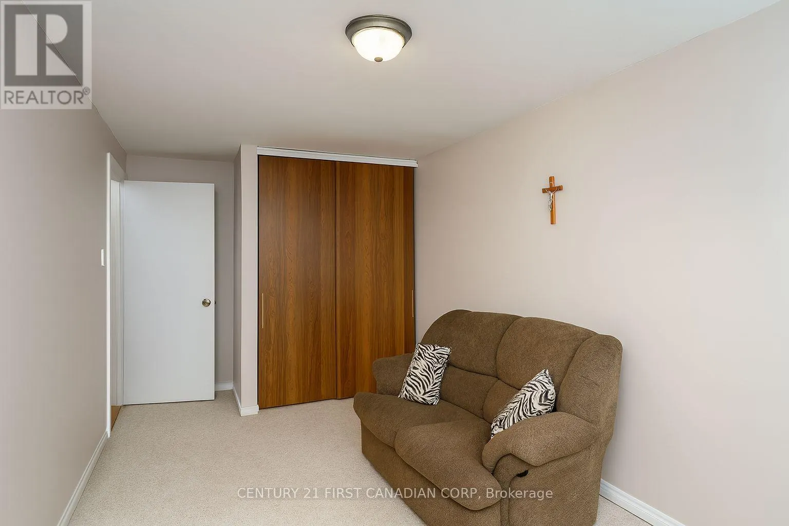 40 - 195 DEVERON CRESCENT, #40