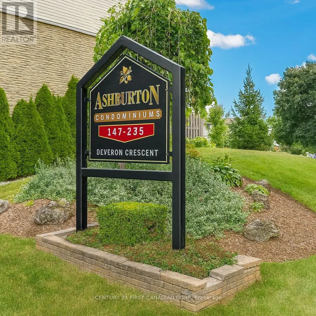 40 - 195 DEVERON CRESCENT, #40