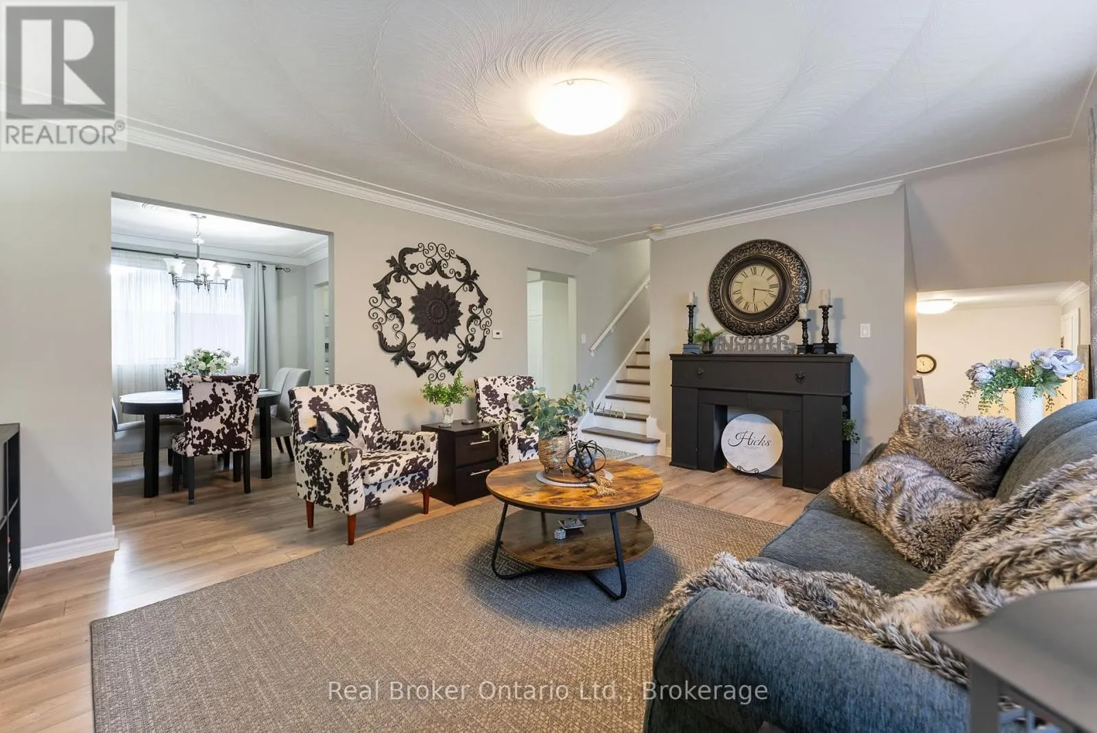 387 LEE AVENUE