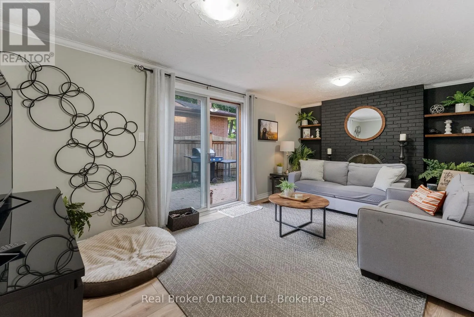 387 LEE AVENUE