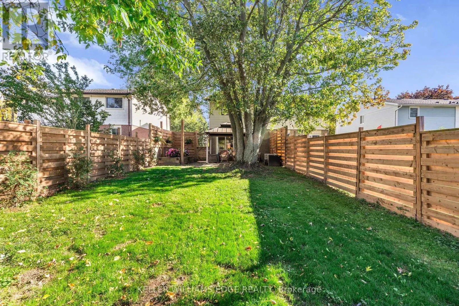117 GRAYSTONE CRESCENT