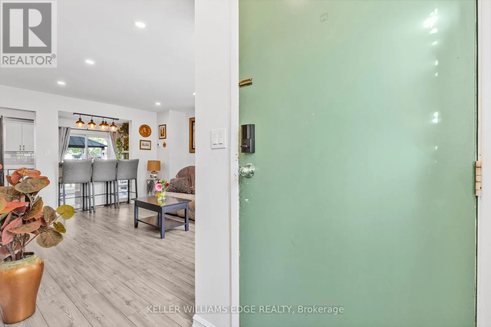 117 GRAYSTONE CRESCENT