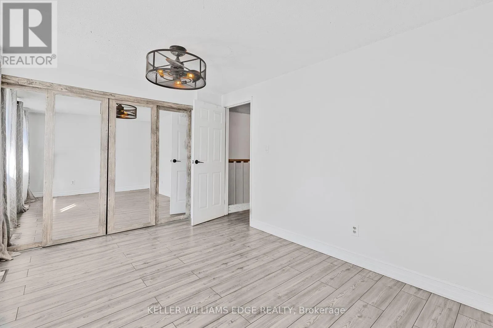 117 GRAYSTONE CRESCENT