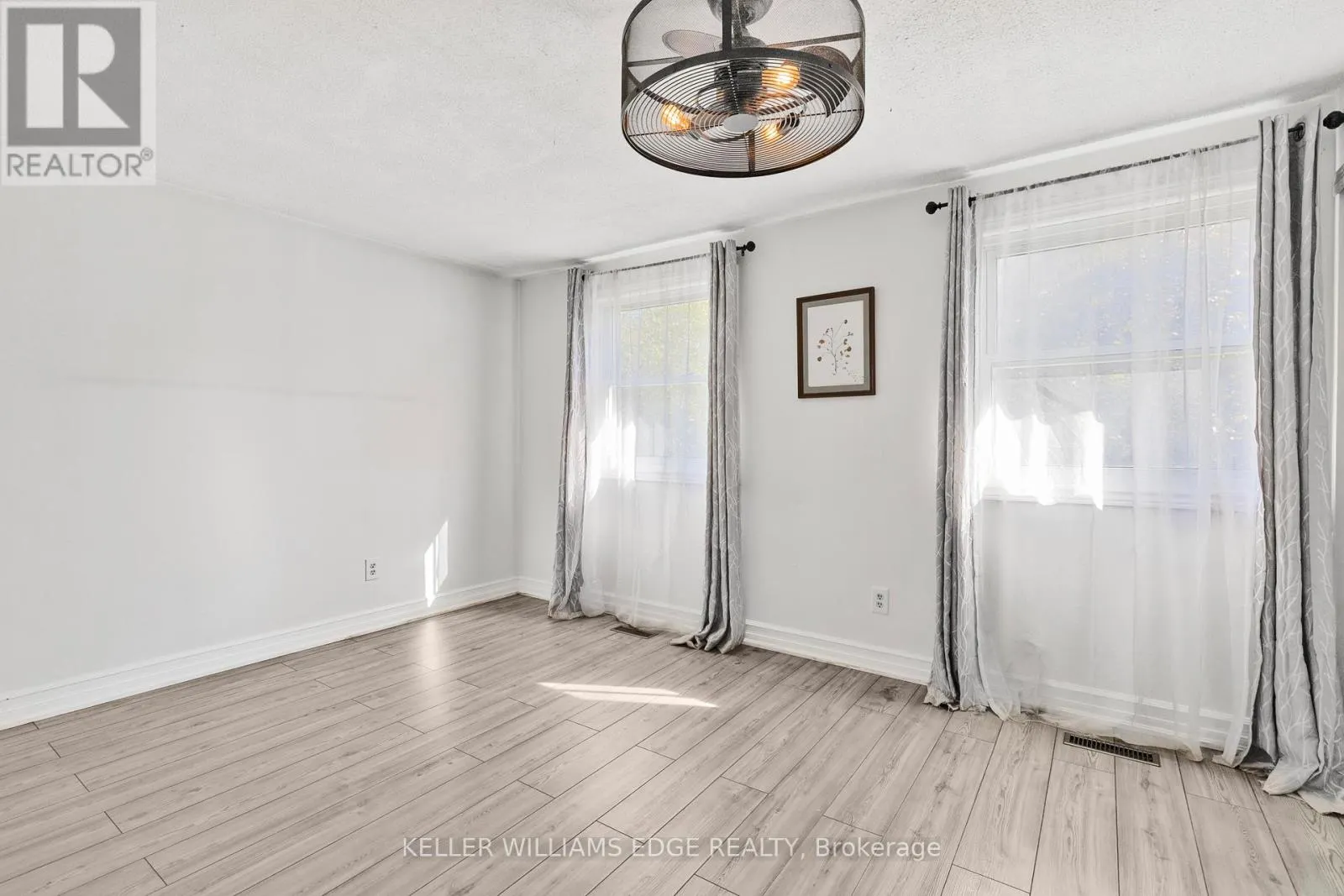 117 GRAYSTONE CRESCENT