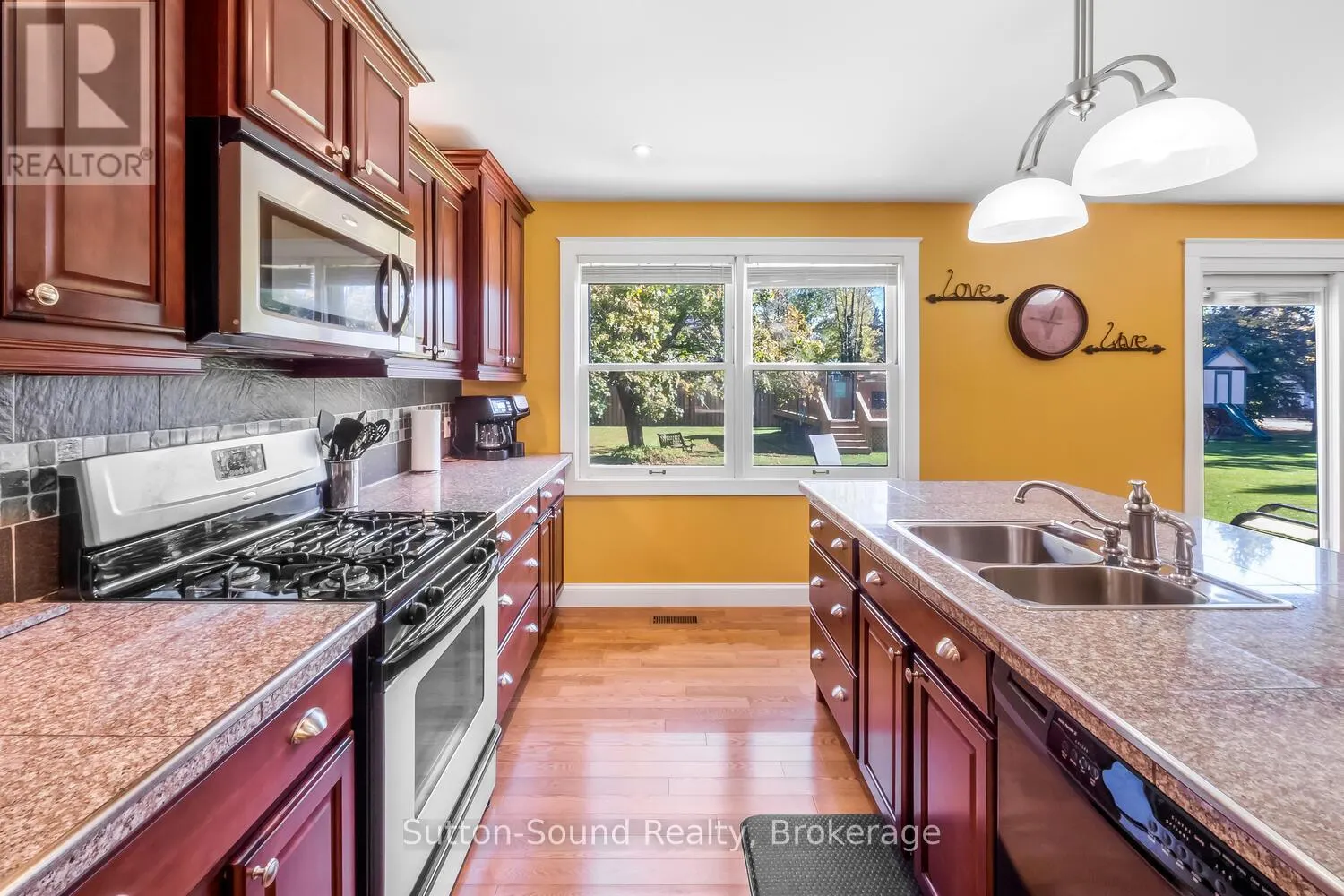 319 GOULD STREET