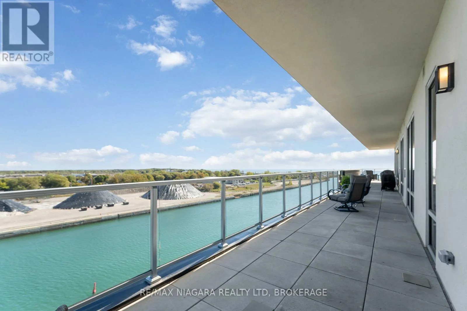PENTHOUSE UNIT 903 - 118 WEST STREET