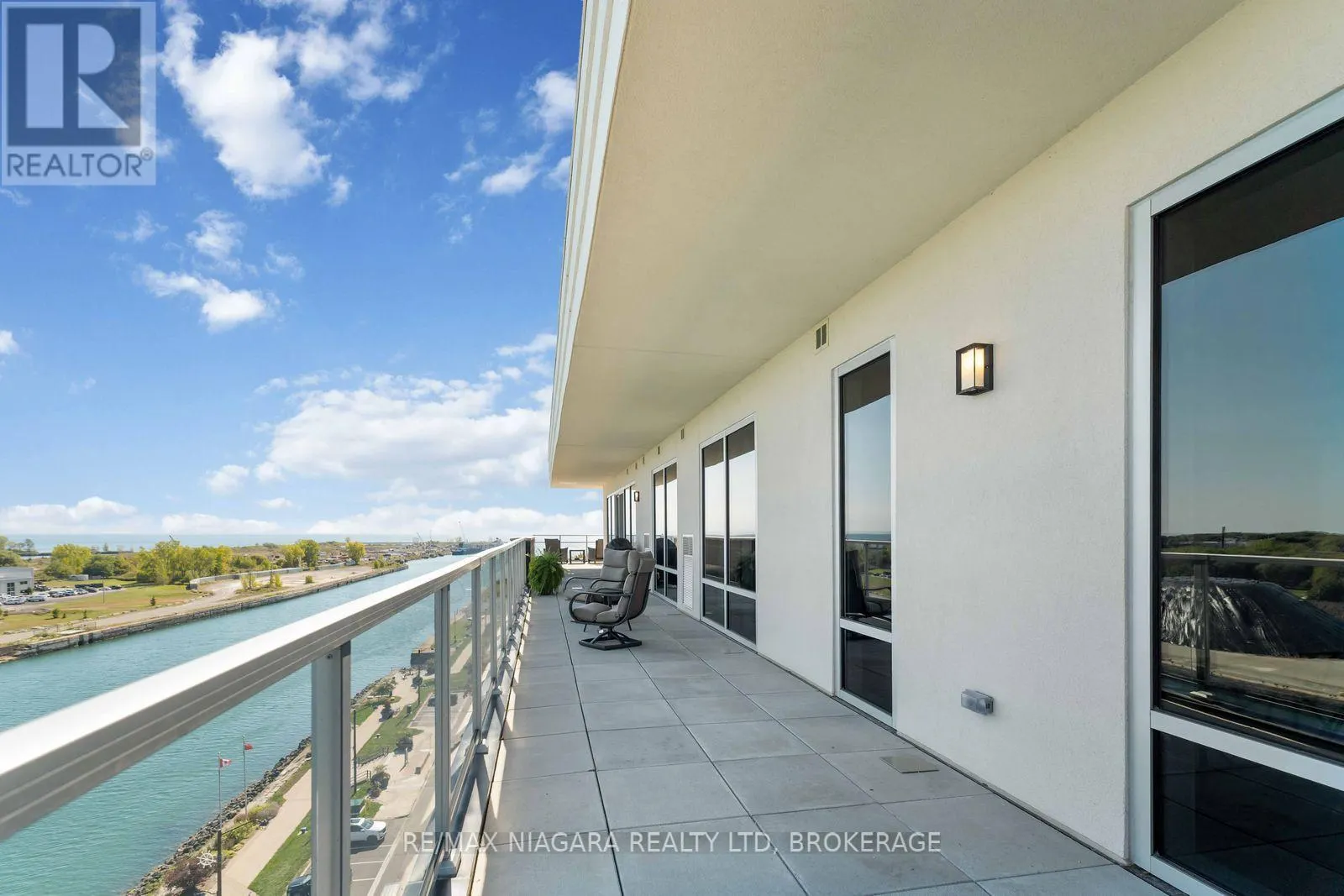 PENTHOUSE UNIT 903 - 118 WEST STREET