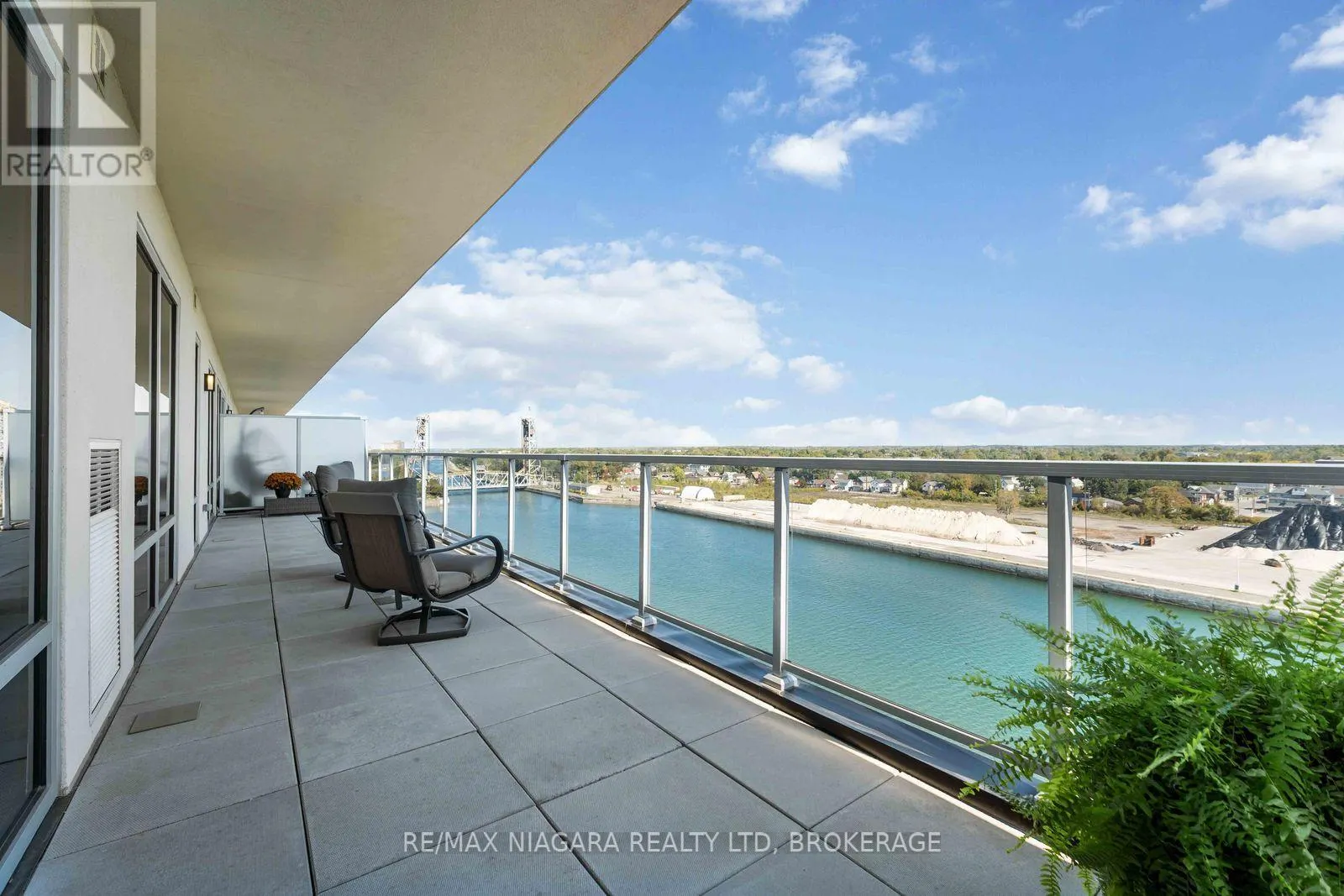 PENTHOUSE UNIT 903 - 118 WEST STREET