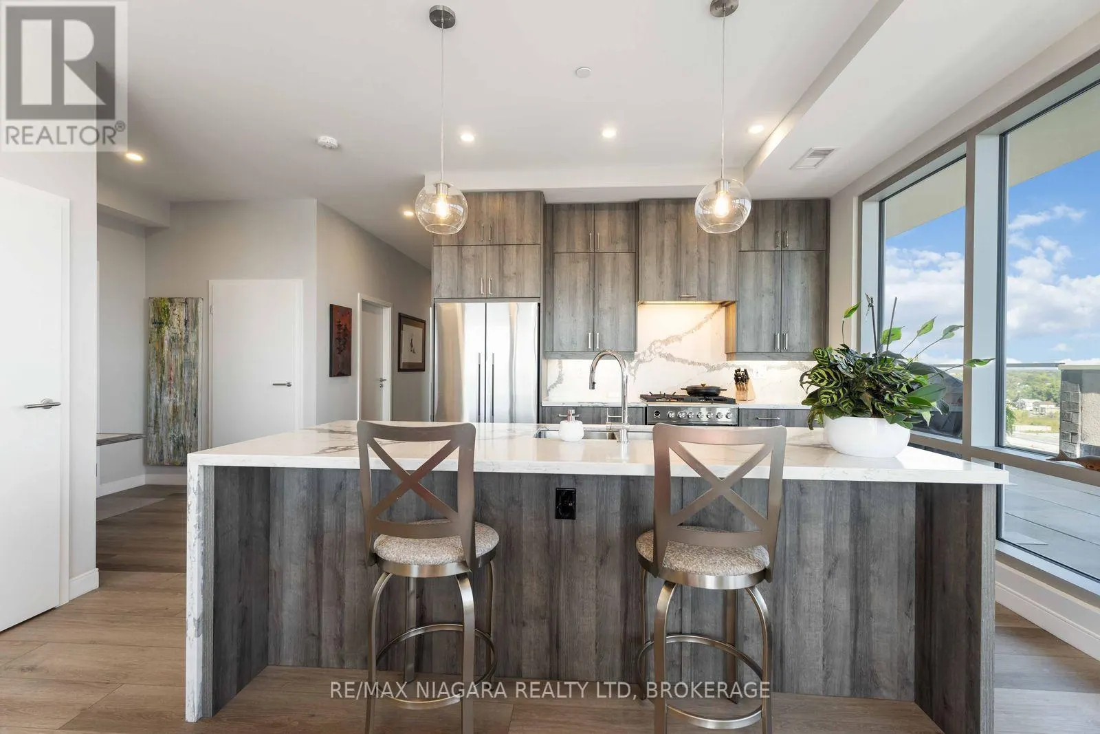 PENTHOUSE UNIT 903 - 118 WEST STREET