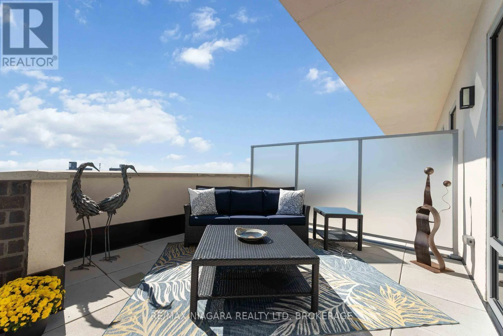 PENTHOUSE UNIT 903 - 118 WEST STREET